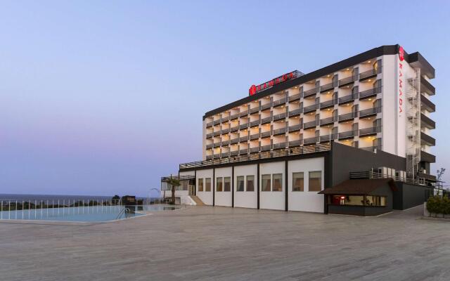 Ramada Tekirdag Hotel Турция, Текирдаг - отзывы, цены и фото номеров - забронировать отель Ramada Tekirdag Hotel онлайн вид на фасад