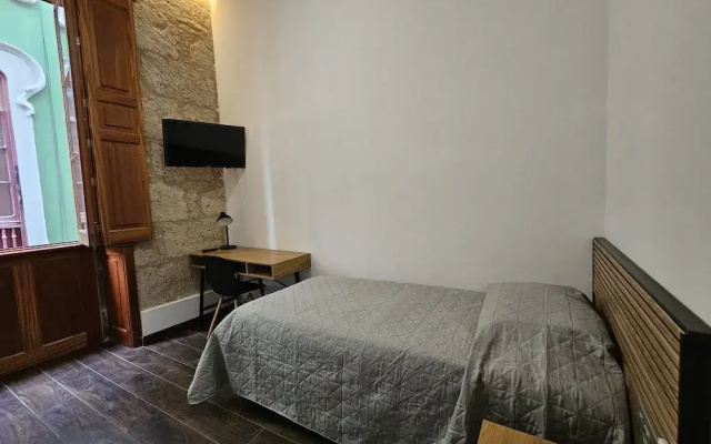Triana Rooms EH