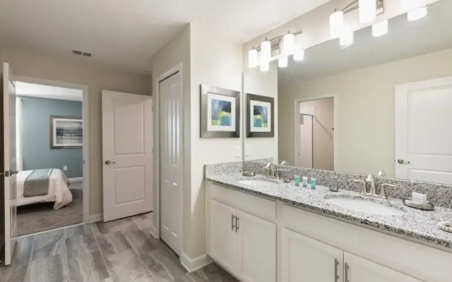 ChampionsGate 8BR Pool Home wTheater