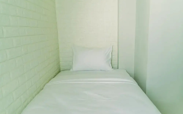 Restful And Comfy 2Br At Serpong Greenview Apartment