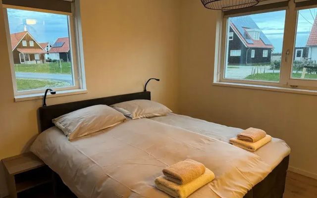 Luxe Stay With Sauna & Garden