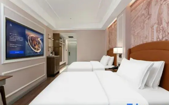 Vienna Classic Hotel (Zhongsujin Street Store, Manzhouli)