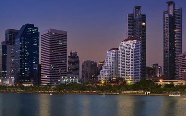 Отель Shama Lakeview Asoke Bangkok Бангкок вид на фасад