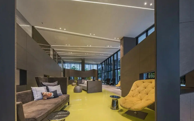 THE BASE Central Pattaya by UL