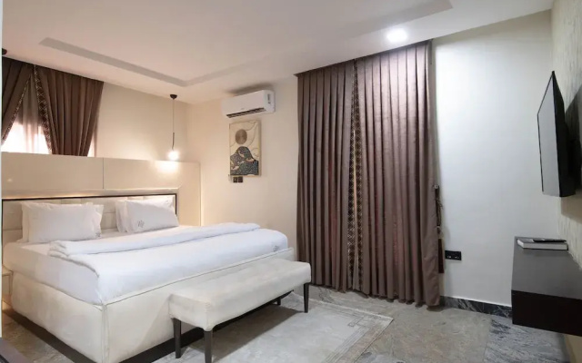Yanna Apartments By Khaliques