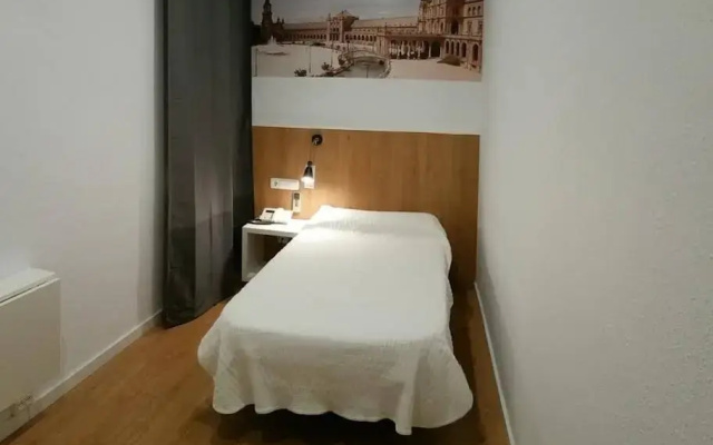 Hostal Restaurante Cornella