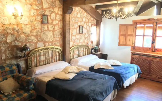 Casa Turismo Rural Pantano de Burgomillodo