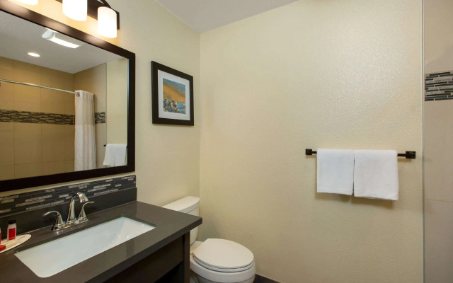 Days Inn by Wyndham Monterey-Fisherman's Wharf Aquarium