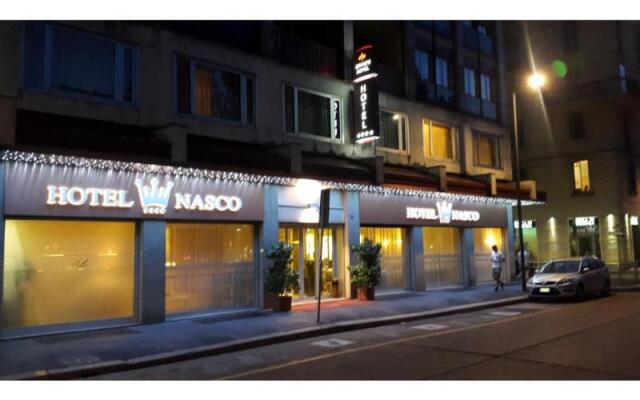 Отель The Originals Milan Nasco (ex Qualys-Hotel) Италия, Милан - 1 отзыв об отеле, цены и фото номеров - забронировать отель The Originals Milan Nasco (ex Qualys-Hotel) онлайн вид на фасад