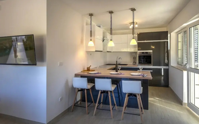 Apartments Snjezana