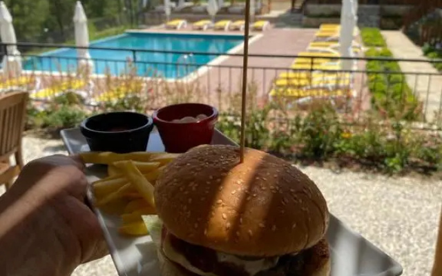 Mesona Hotels Green Hill