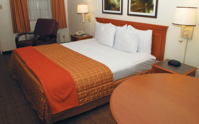 Motel 6 Del City