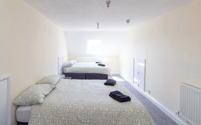 Brookvale Guest House Room 16