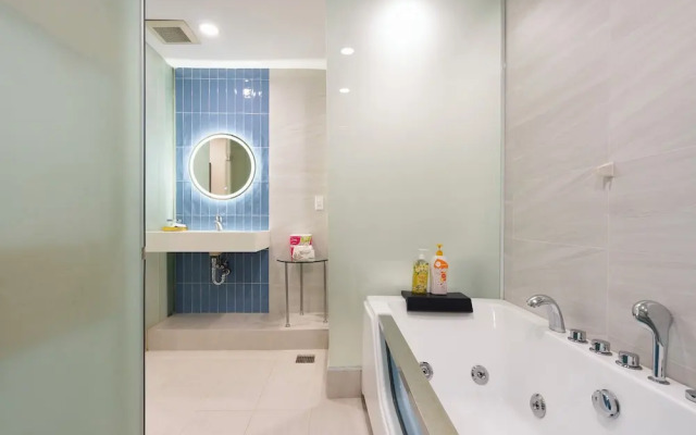 Spacious 2BR Lancaster