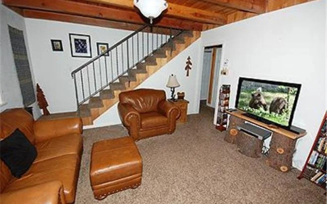 1091 Craig Avenue Holiday Home