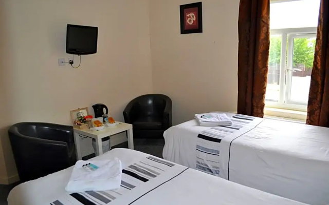 Annies Guest House
