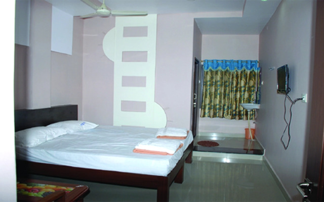 I-Roomz Naga Mayuri