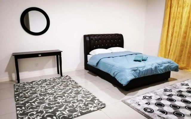 A&D Home-stay @Kota Warisan, Sepang (KLIA 15 min)