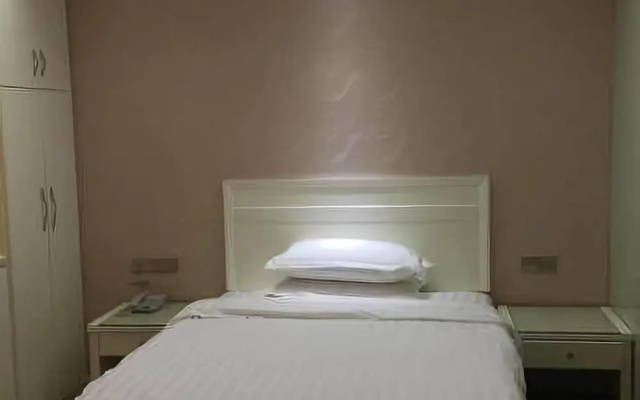 Renmin Hotel
