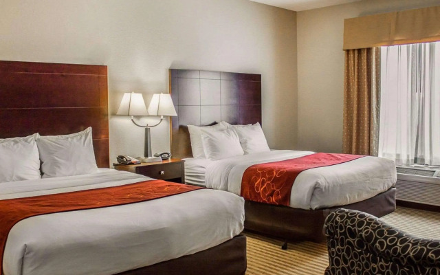 Comfort Suites Columbus East Broad