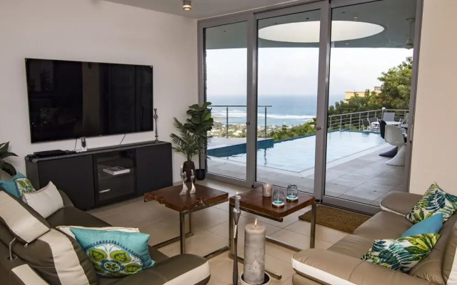 L'Agua by Island Properties Online