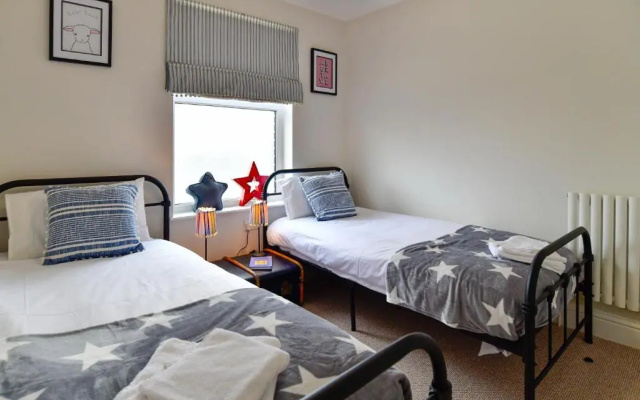 Just Stay Wales - Hadland House Mumbles