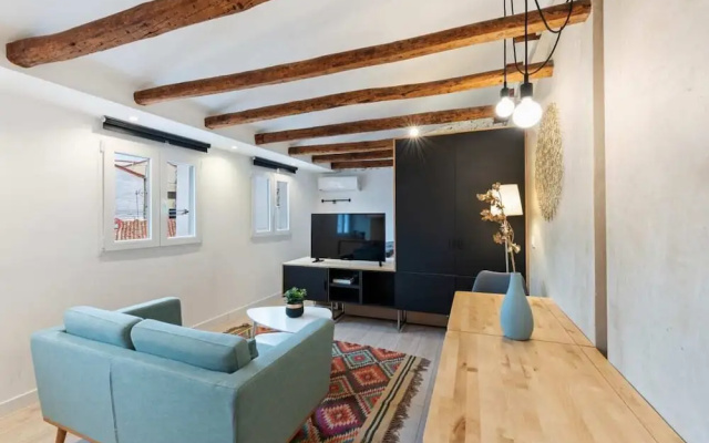 Charming Loft in La Latina, Close to City Centre