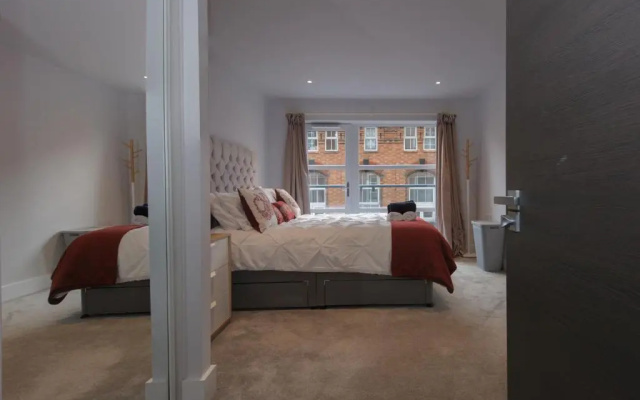 Gorgeous Spacious 2 Bed 2 Bath Apartment