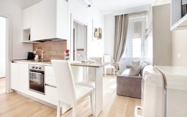 Old Milan Navigli Family Apartments