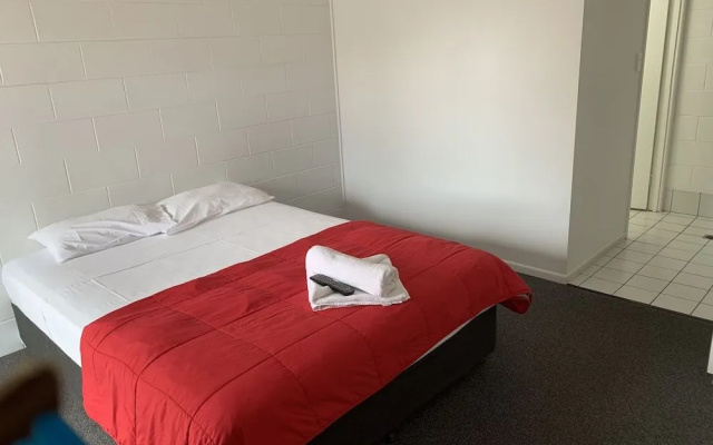 Pit Pony Hotel