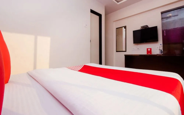 OYO 11917 Hotel Symphony Grand