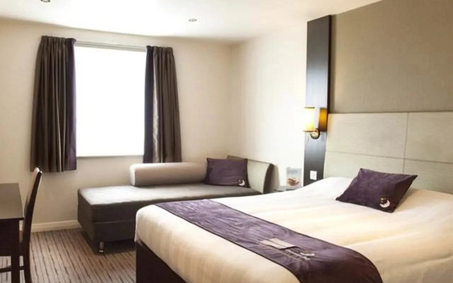 Premier Inn Milton Keynes South