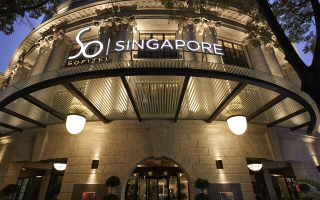 Отель Sofitel So Singapore вид на фасад