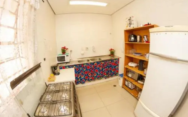 OBA 17 - QUARTO PRIVATIVO no BAIRRO DA LIBERDADE