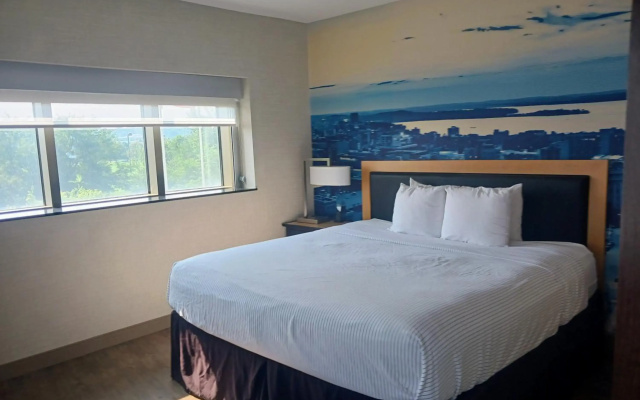 Cambria Hotel Madison East