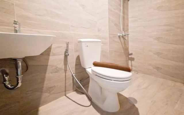 Simple And Tidy Studio Apartment Collins Boulevard