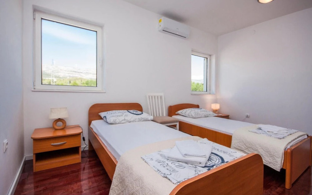 Awesome Home in Dubrava With Wifi and 4 Bedrooms