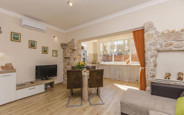 Apartment Mirella