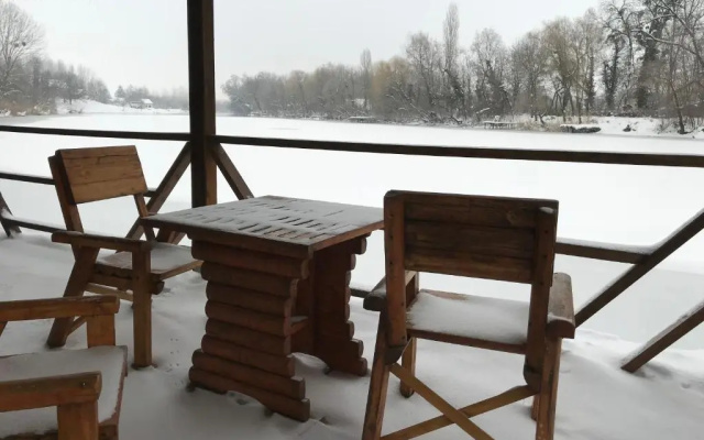 Chalets & Rooms Čarda Šebešfok