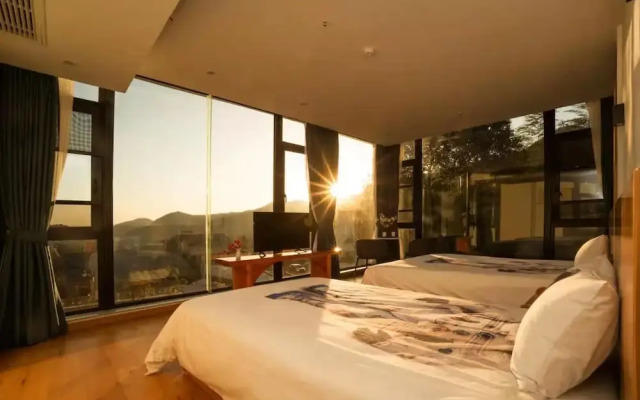 Chuxiu Hot Spring Boutique Homestay