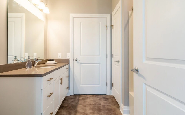 Mint House Columbus – Capitol Square