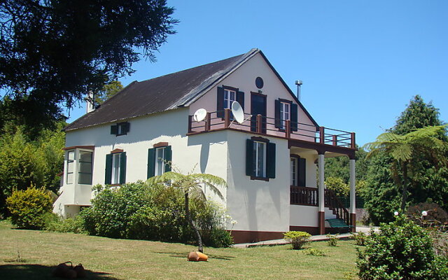 Отель Vila Joaninha Машику вид на фасад