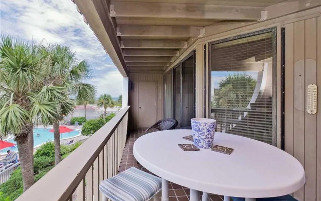 Hibiscus 201D - Two Bedroom Condo