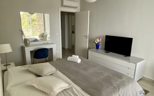 Isola Bella Infinity Suites