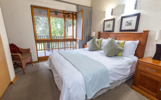 Legend Safaris - Kruger Park Lodge 257B