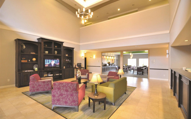 La Quinta Inn & Suites by Wyndham-Brookshire-West Katy