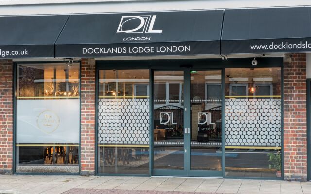 Отель Docklands Lodge London вид на фасад