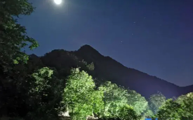Lingshou Wuyue Valley Mountain View Residence Accommodation