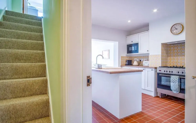 Woodville Road - 2 Bedroom House - Mumbles
