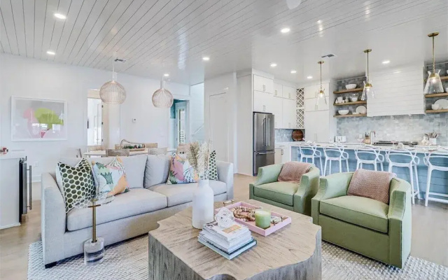 Afterley Pointe 213 LAK